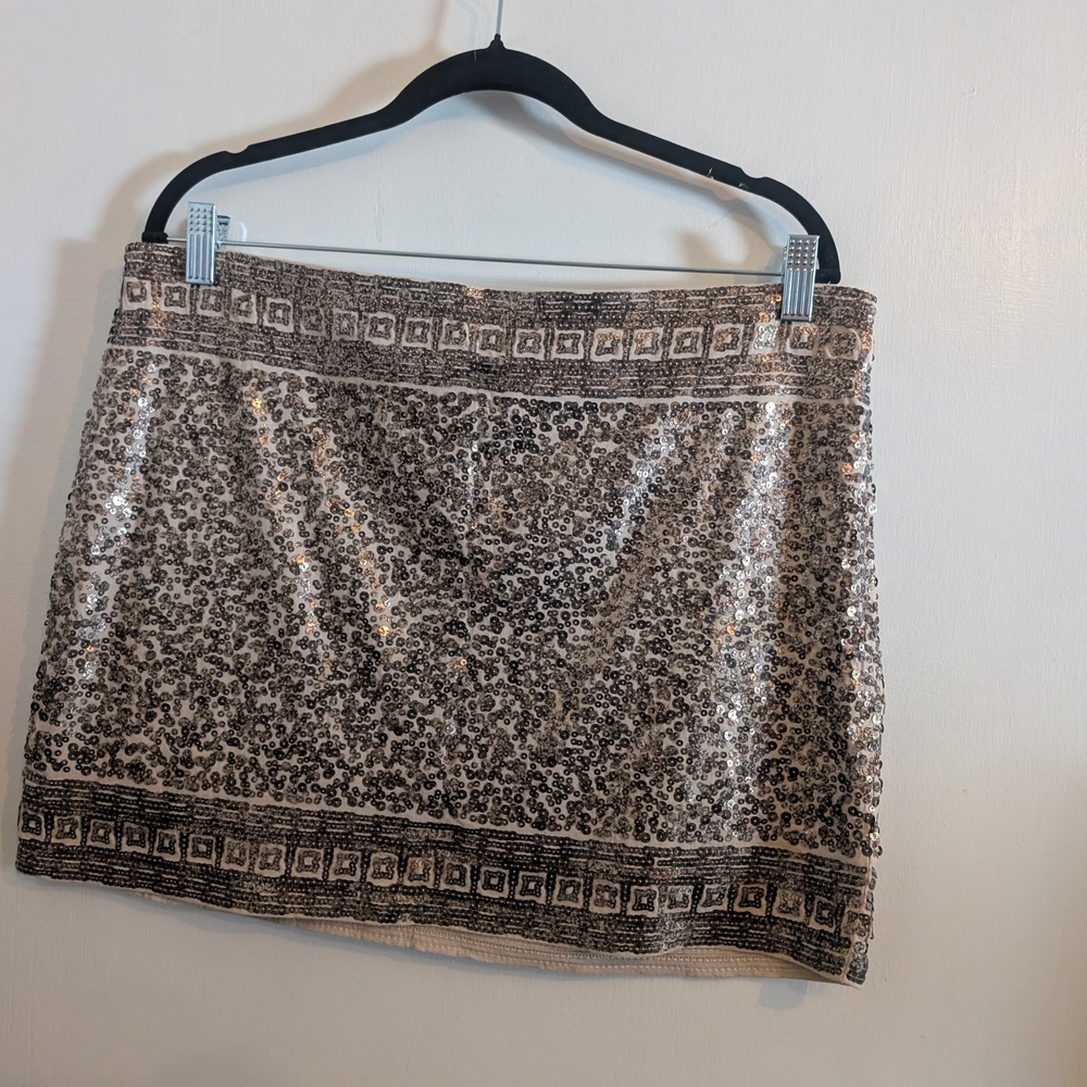 Express Black and Silver Sequin Mini Skirt Size L